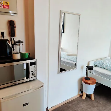 Apartment Cozy Flat At Zizkov & Free Parking